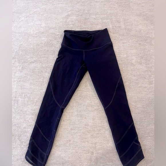 Lululemon Athletica Emerge Renewed Crop Full-On Luon Polka Dot Nightfall Legging - Picture 2 of 4